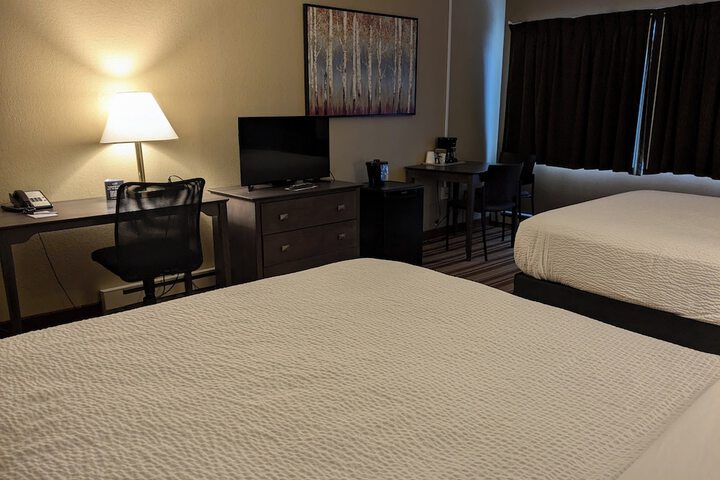 Magnuson Hotel Copper Crown