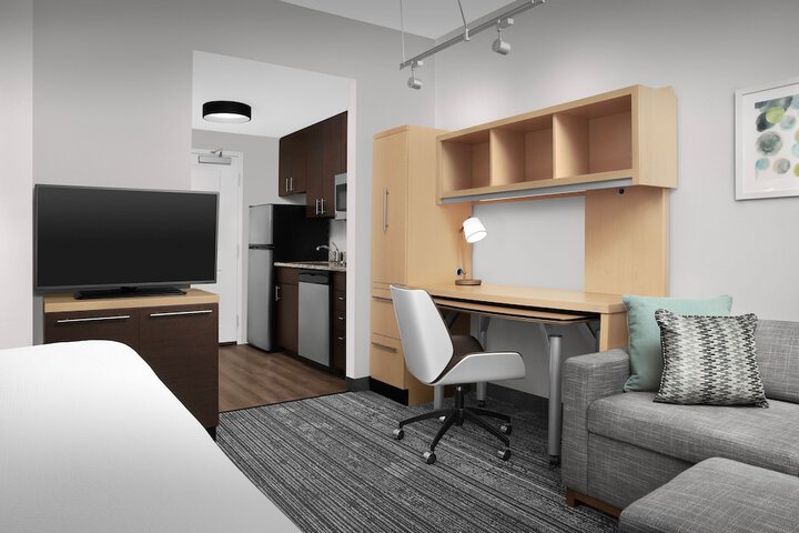 Room 22 of 37