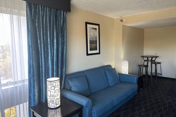 Room 66 of 99
