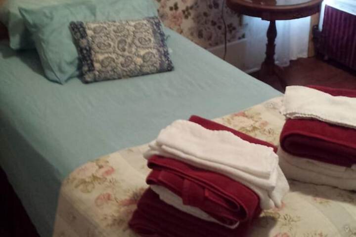 Room 21 of 53