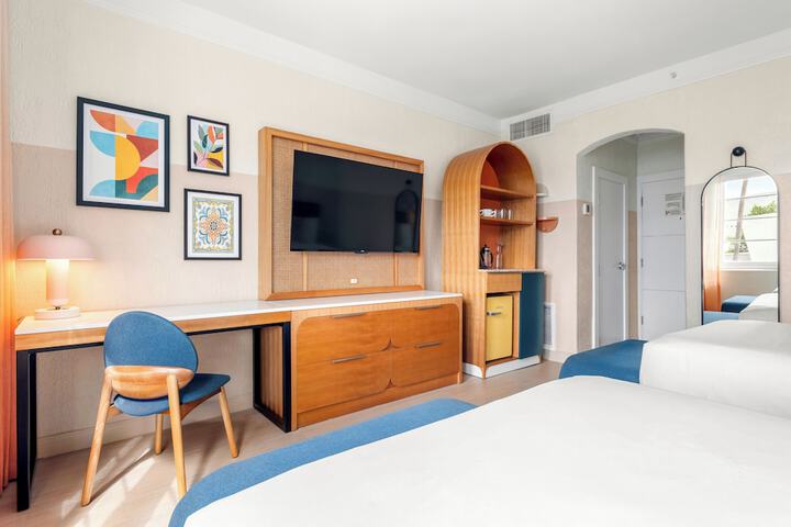 Room 14 of 52