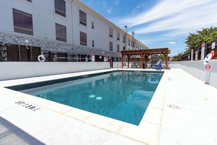 Pool 12 of 65
