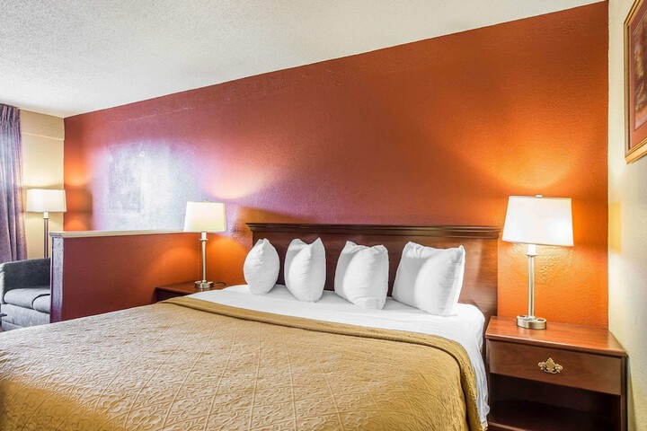 Room 16 of 29