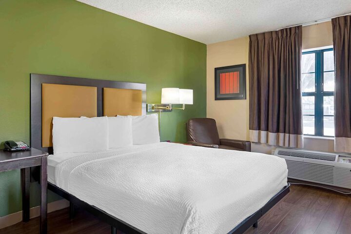 Room 20 of 29