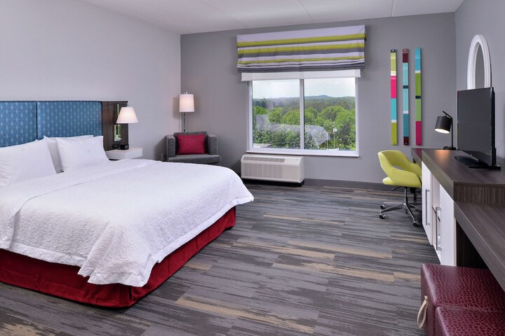 Hampton Inn & Suites Atlanta / Marietta