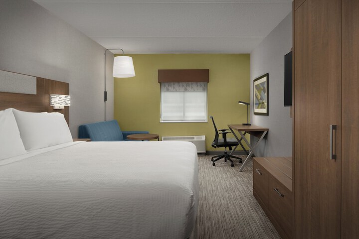Room 18 of 33