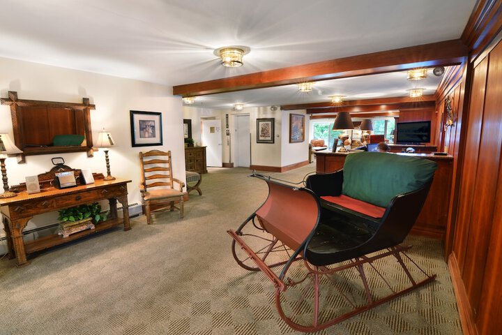 Hotel Interior 18 of 85