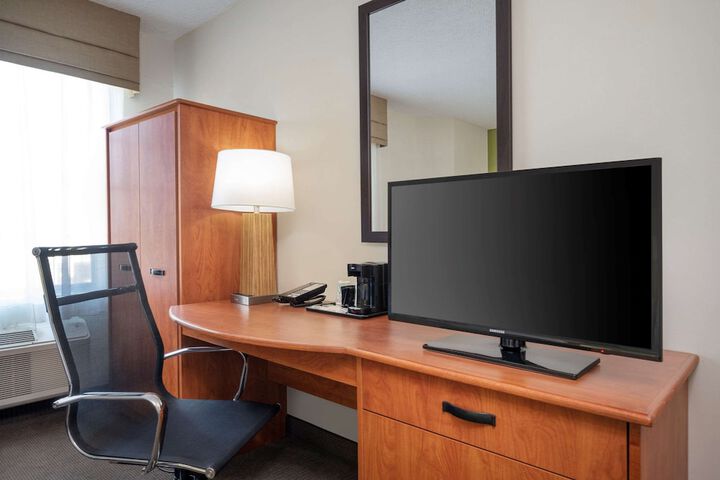 Room 14 of 48