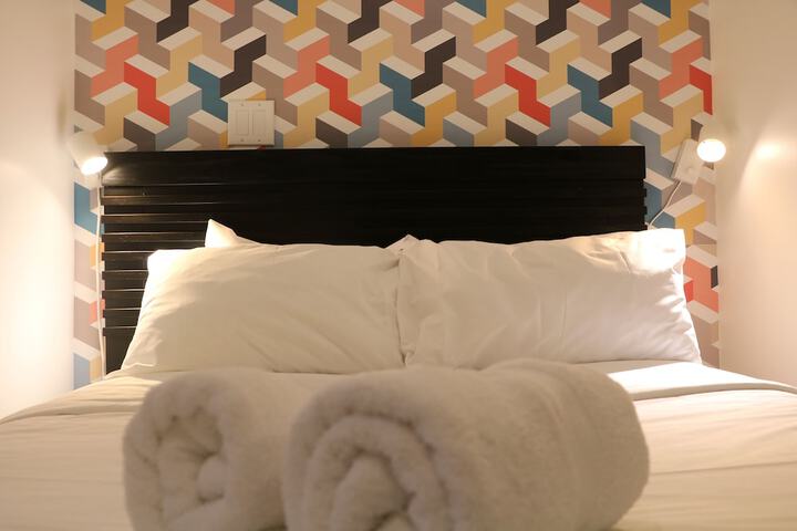 Room 27 of 70