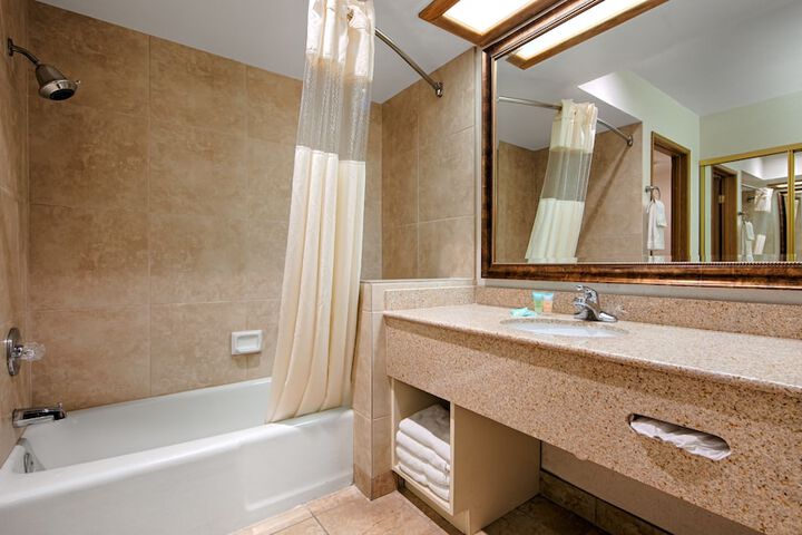 Best Western Plus Big America