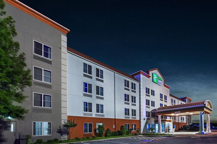 Hotel 6 of 40