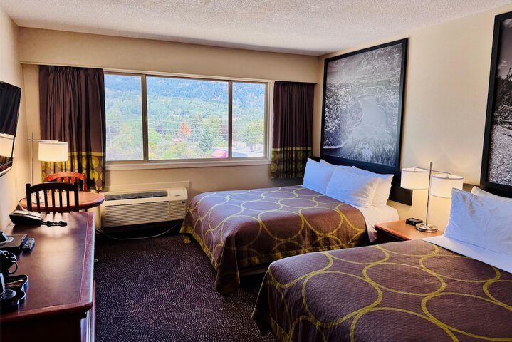 Super 8 by Wyndham Castlegar BC