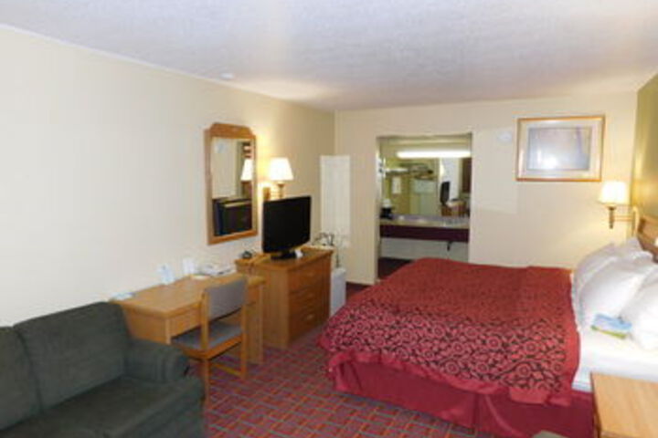 DAYS INN WILLIAMSBURG
