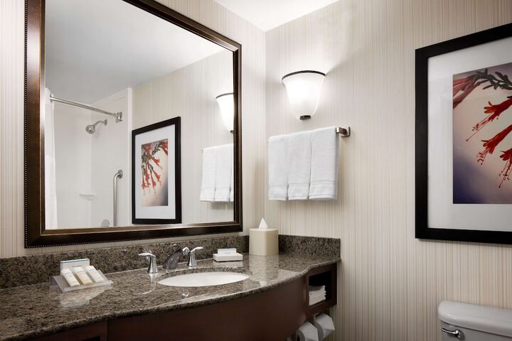 Room 15 of 28
