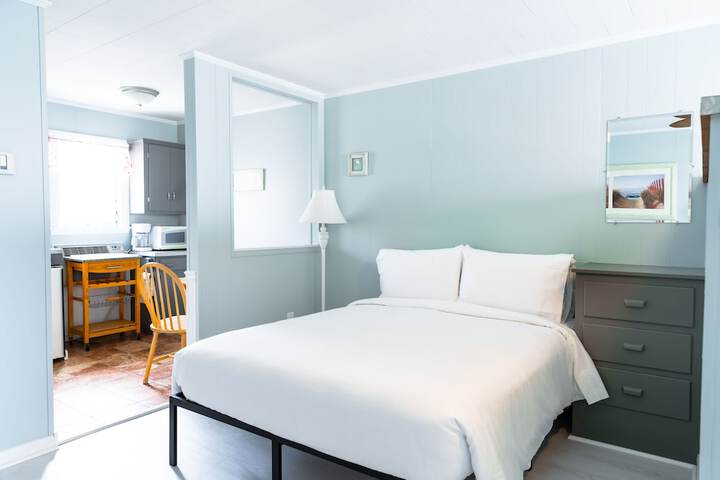 Room 28 of 38