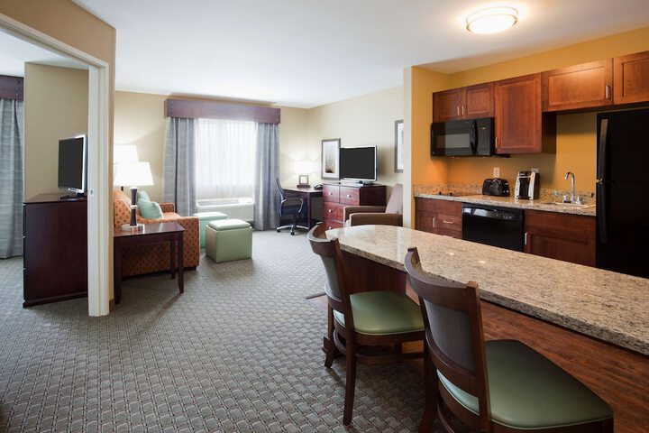 Room 16 of 33