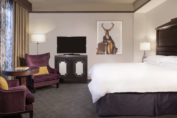 The Ashton Hotel