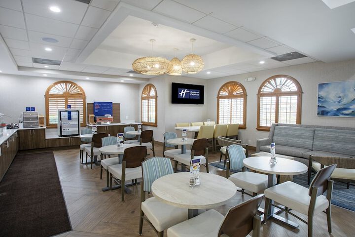 Holiday Inn Express North Palm Beach-Oceanview by IHG