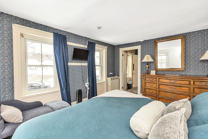 Room 10 of 52