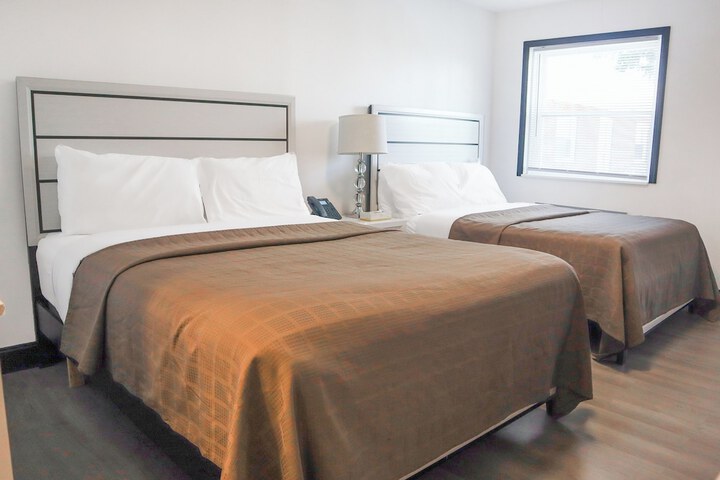 Room 14 of 26