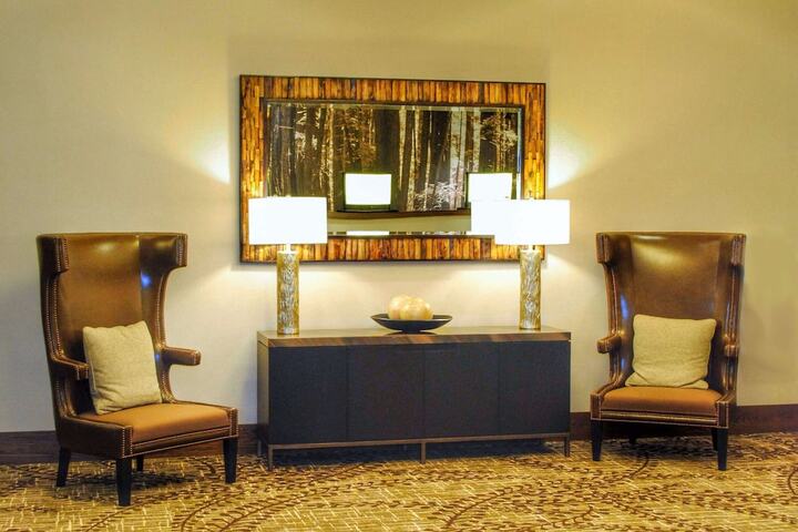 Hotel Interior 6 of 88