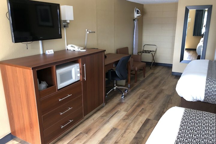 Room 53 of 57