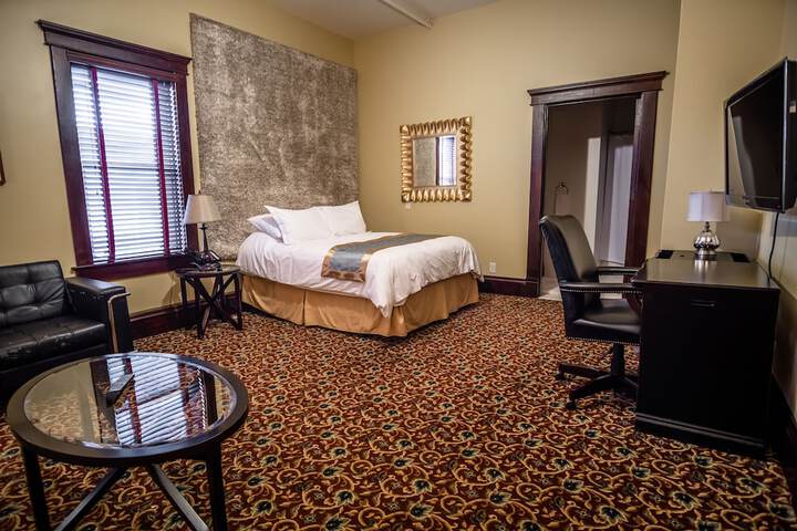 Room 17 of 41
