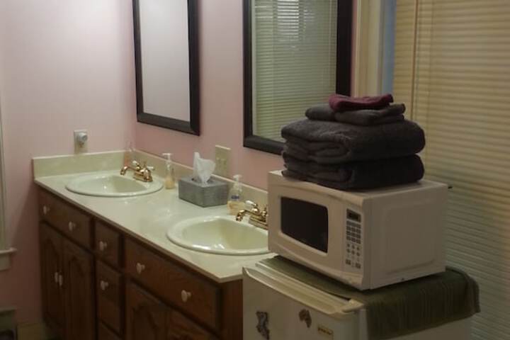 Truman Gillet House Bed & Breakfast