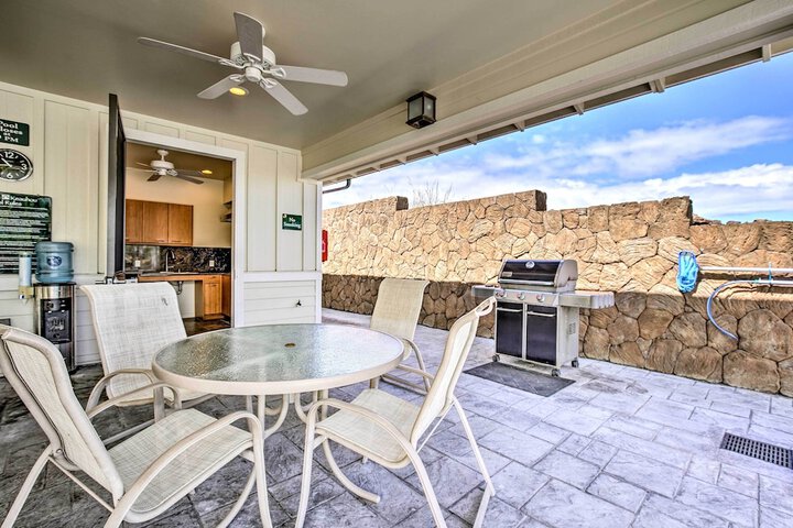 Kona Townhome w / Lanai & Resort Amenities!