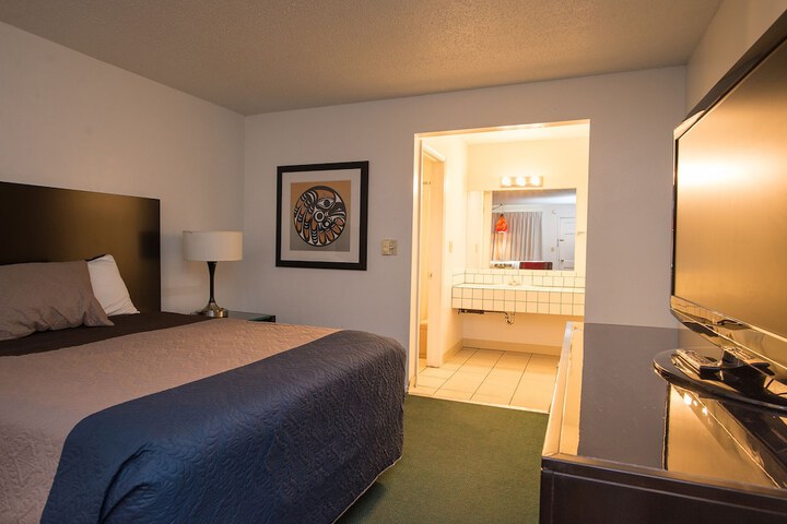 Room 25 of 58