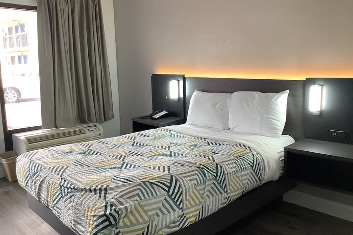 Room 9 of 44