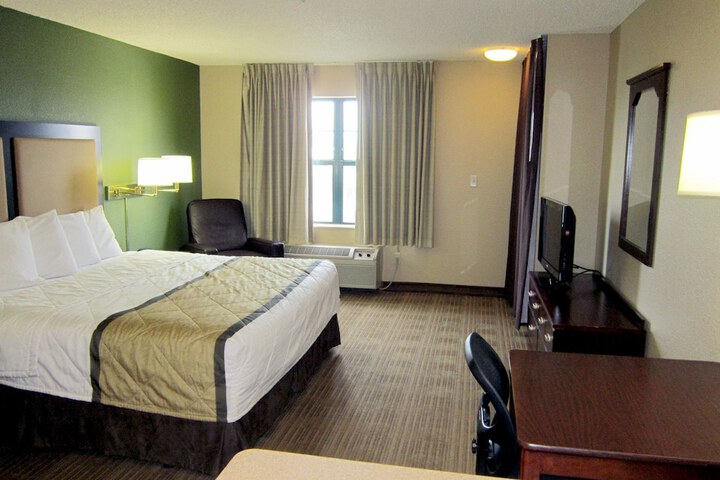 Studio 6 Suites Seattle Kent WA