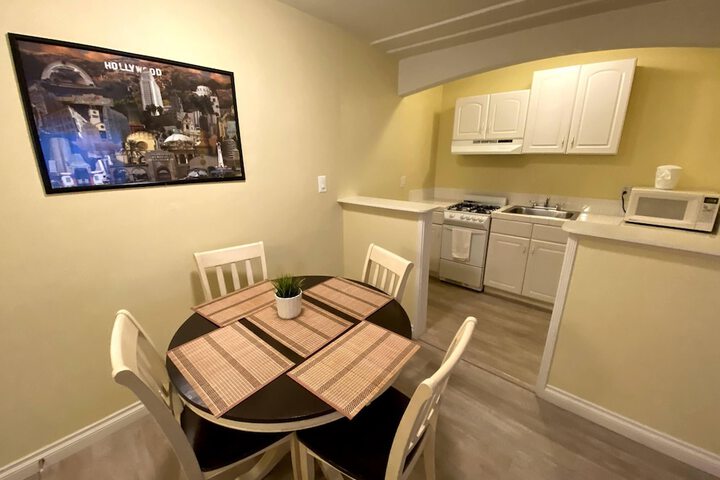 Hollywood Celebrity Hotel