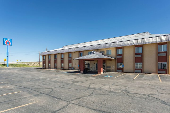 Hotel 2 of 48
