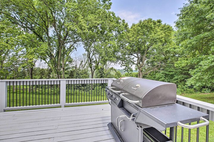 Lake Cumberland Home w / Deck + Water Access!