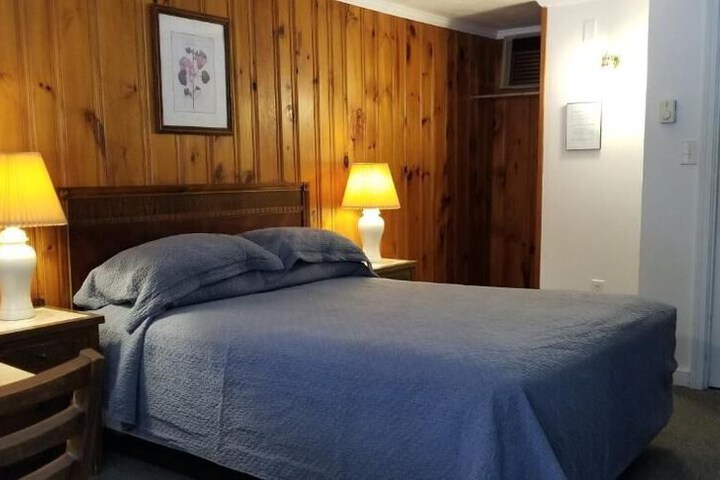 Room 27 of 55