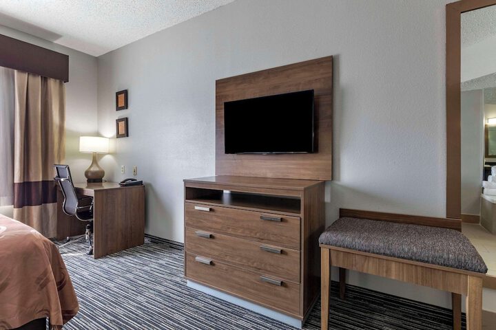 Room 14 of 44