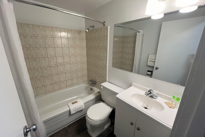 Room 20 of 38