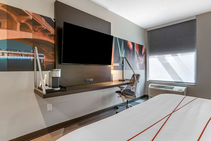 Room 30 of 45