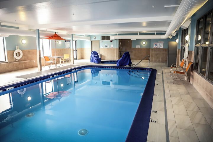 Holiday Inn Express Hotel & Suites Douglas by IHG