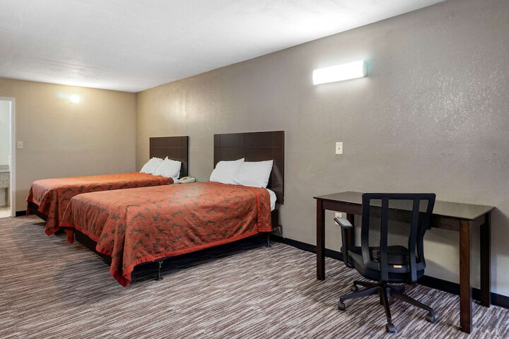 Room 19 of 28