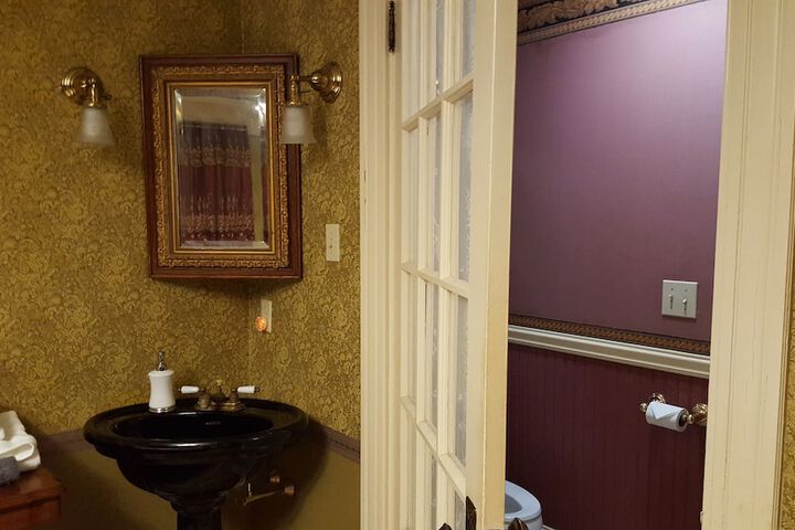 Room 7 of 51