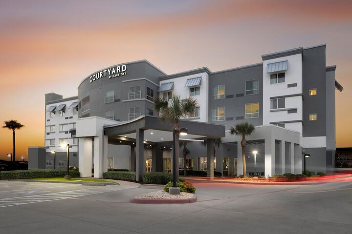 Courtyard by Marriott Galveston Island