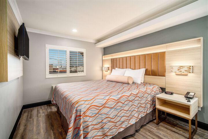 Room 34 of 45
