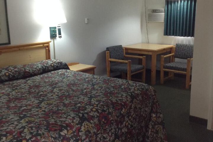 Room 41 of 47