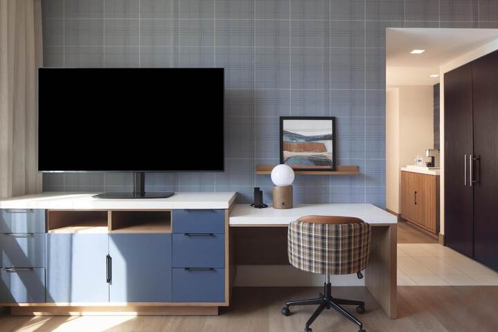 Hilton Dallas / Plano Granite Park