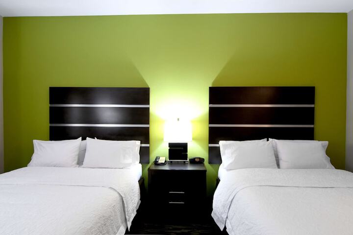 Room 40 of 96