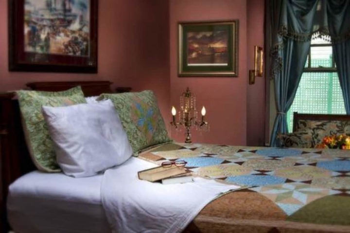 The Carriage House B & B