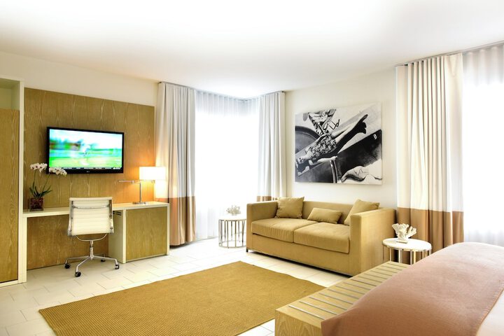 Room 51 of 67