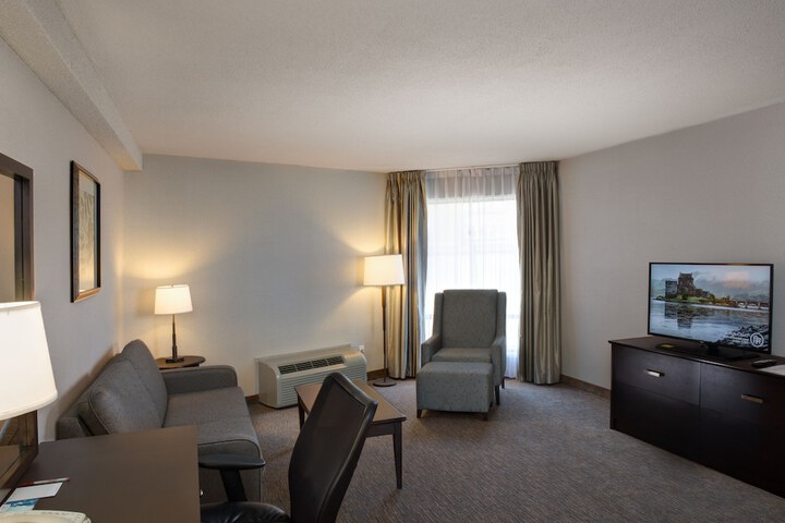 Room 21 of 38